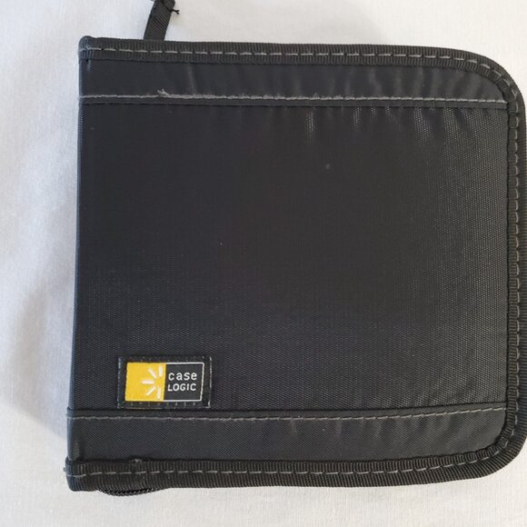 Case Logic CD Wallet / Travel Case – (16) CD Capacity – Black Nylon Exterior - Picture 5 of 11